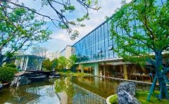 <strong>独具风格——美的君兰学</strong>